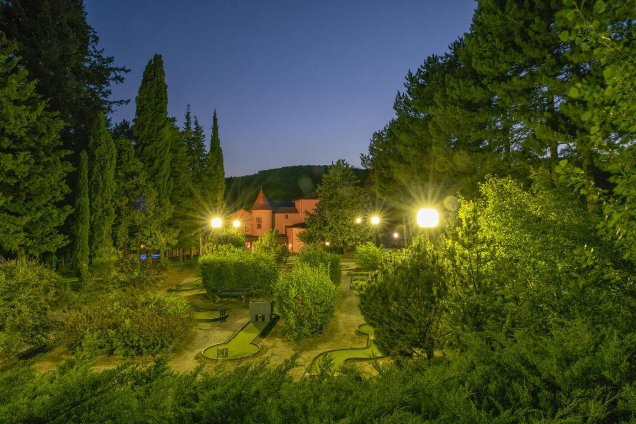 Chateau De Collonges Saint-Donat-sur-l'Herbasse Exterior photo